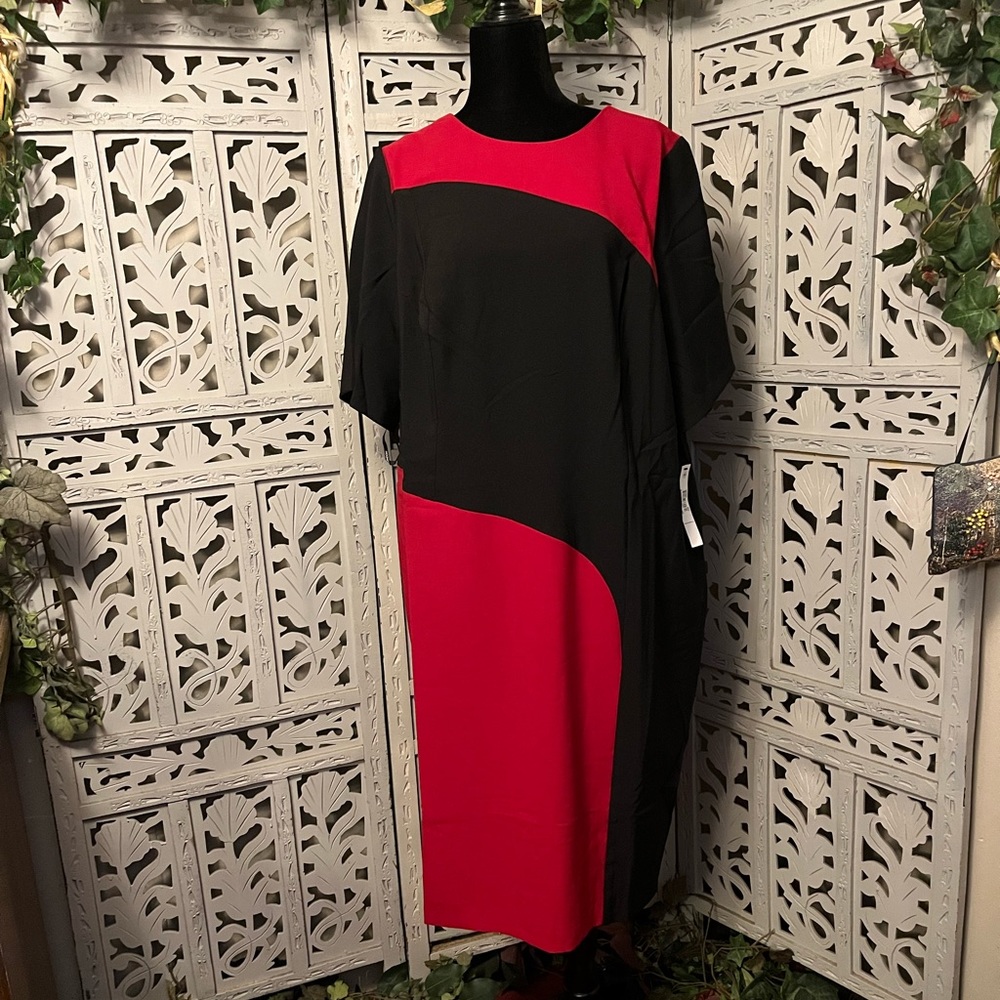 NWT! MAGGY LONDON GORGEOUS BLACK & RED DESIGN SHORT SLEEVE MAXI DRESS